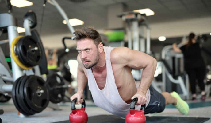 news365_health_man-in-gym